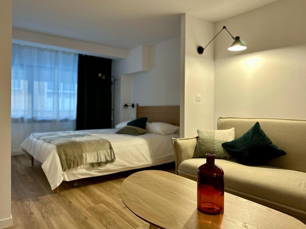 Apartamentos En Urzaiz, Vigo Bagian luar foto